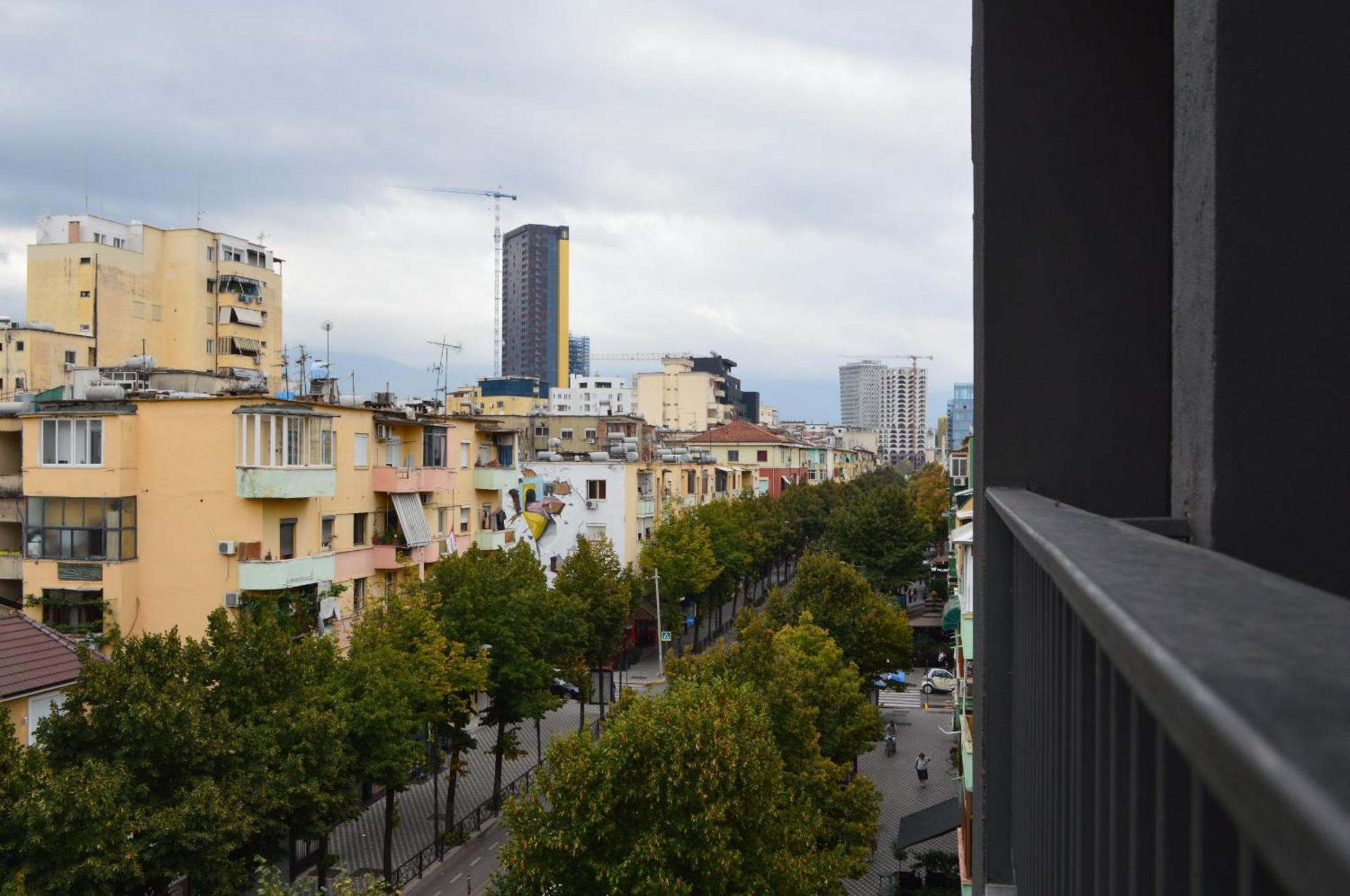 Tirana Getaway Apartments Ngoại thất bức ảnh